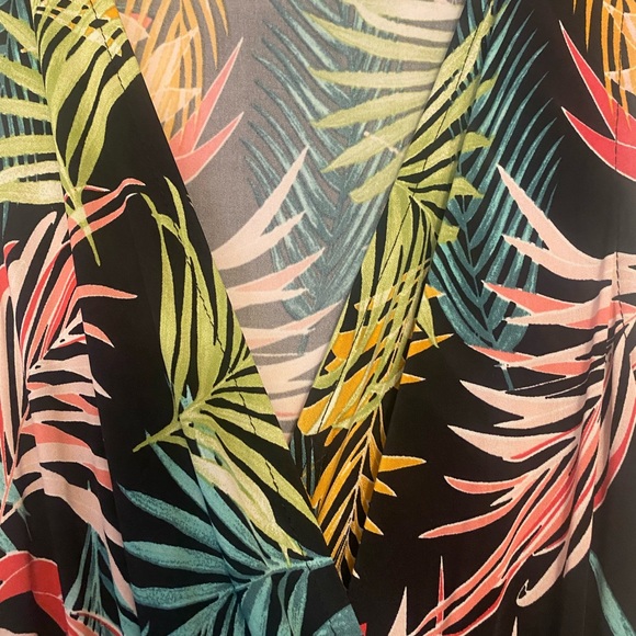 Tropical Dress - Picture 2 of 5